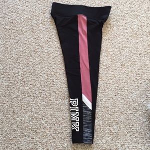 PINK Leggings NWOT Capri black Small